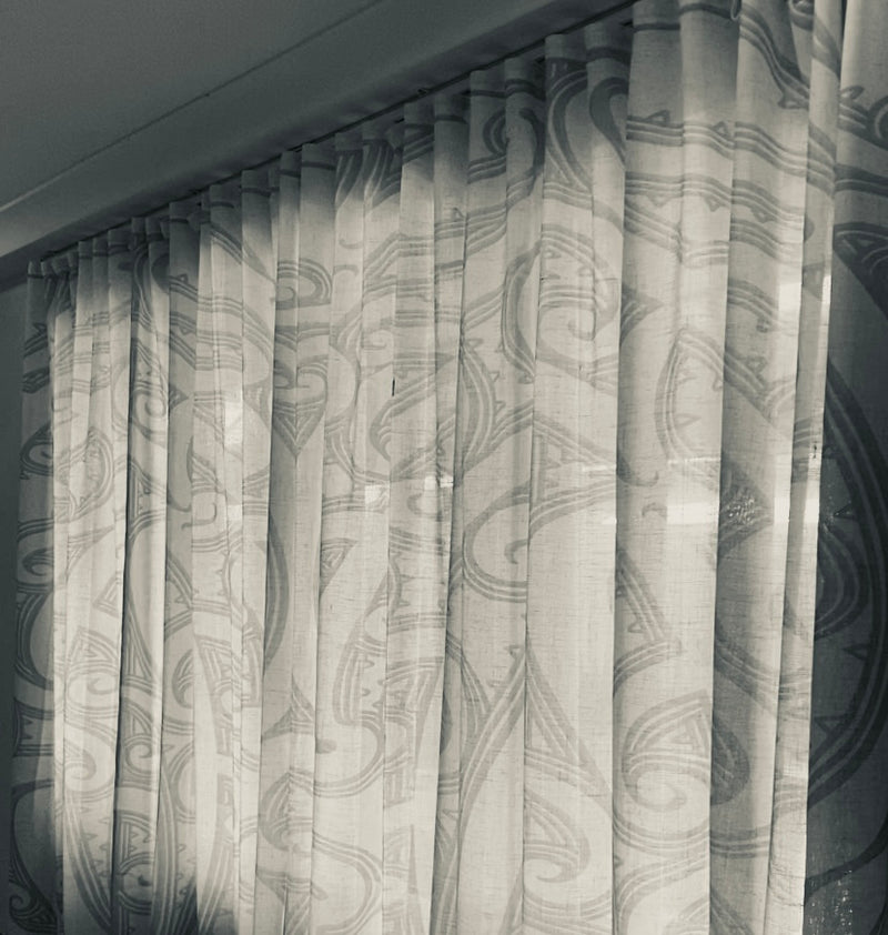 Māori Design Sheers - Grey